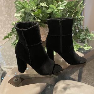 Venus Size 7 Black Peep Toe Booties, Never Worn!